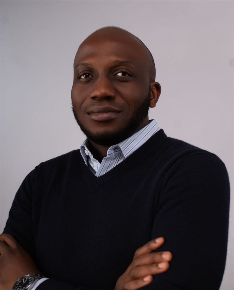 Portrait of Olusanmi Sknington, HEvolve Foundation Ambassador